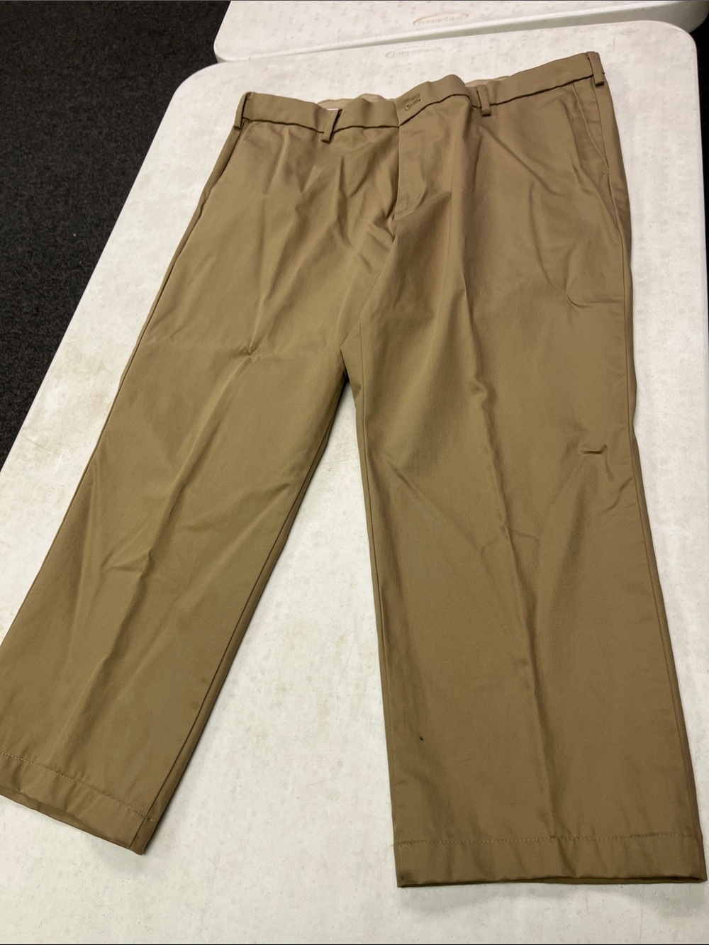 Dockers Men's Chino Pants in Tan